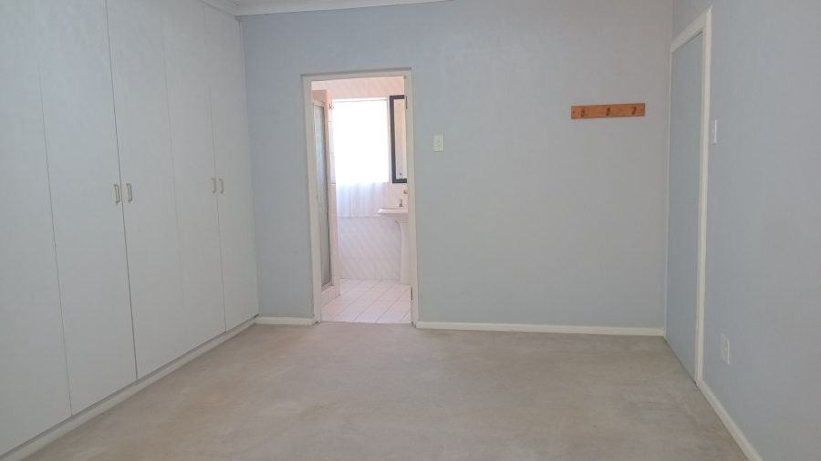 To Let 1 Bedroom Property for Rent in Loerie Park Western Cape